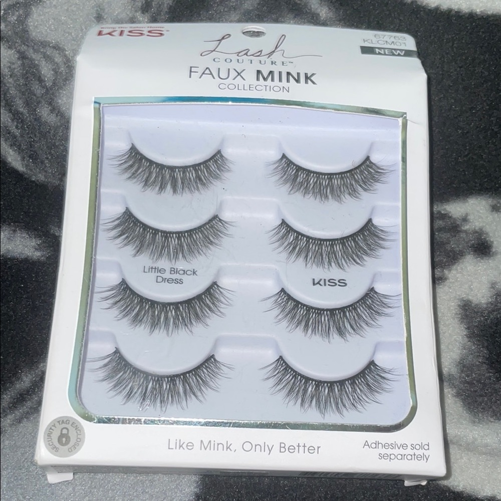 Kiss Black and White Lashes for Bold Makeup